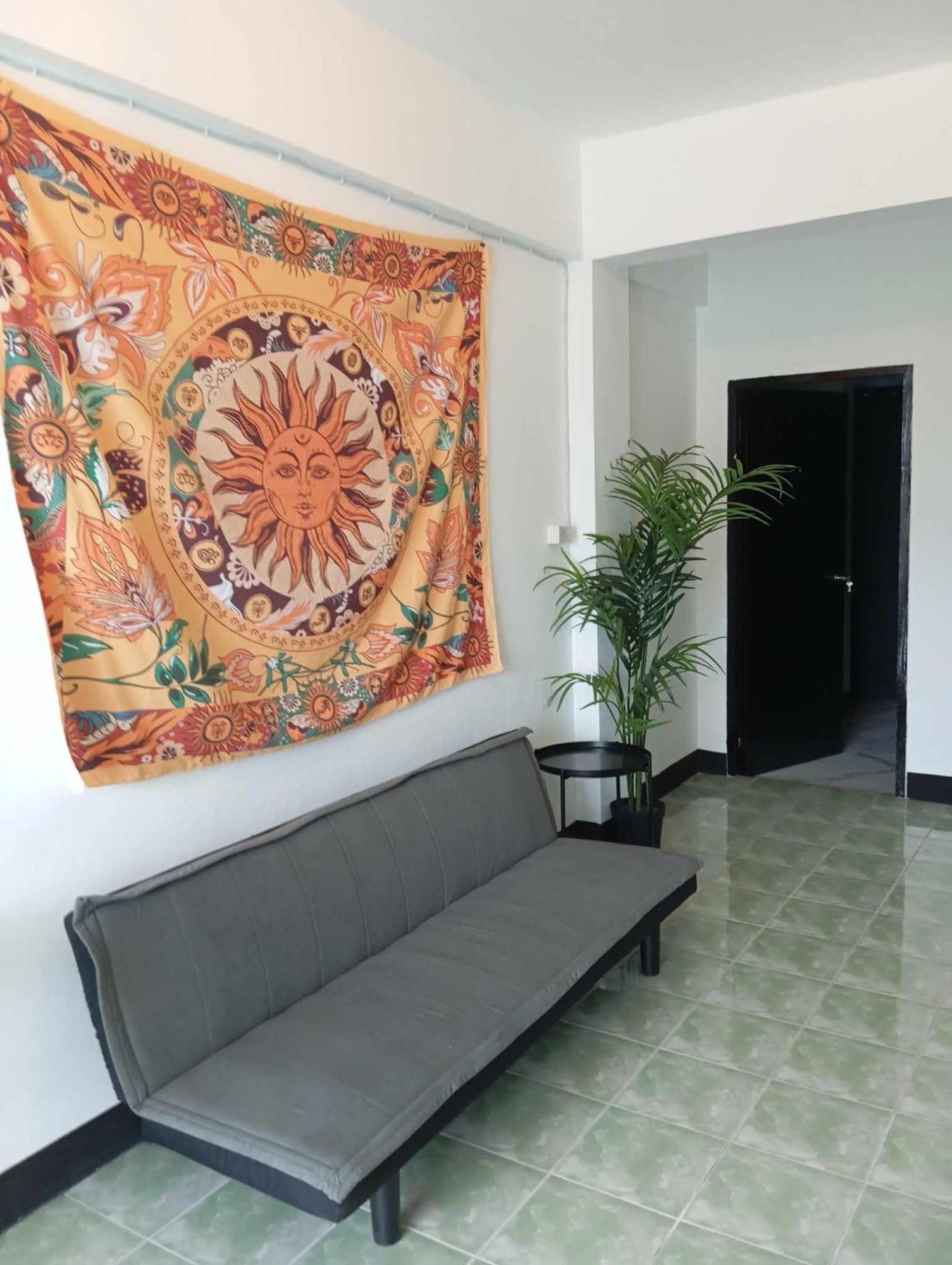 Lita Guesthouse Τσιάνγκ Μάι Εξωτερικό φωτογραφία
