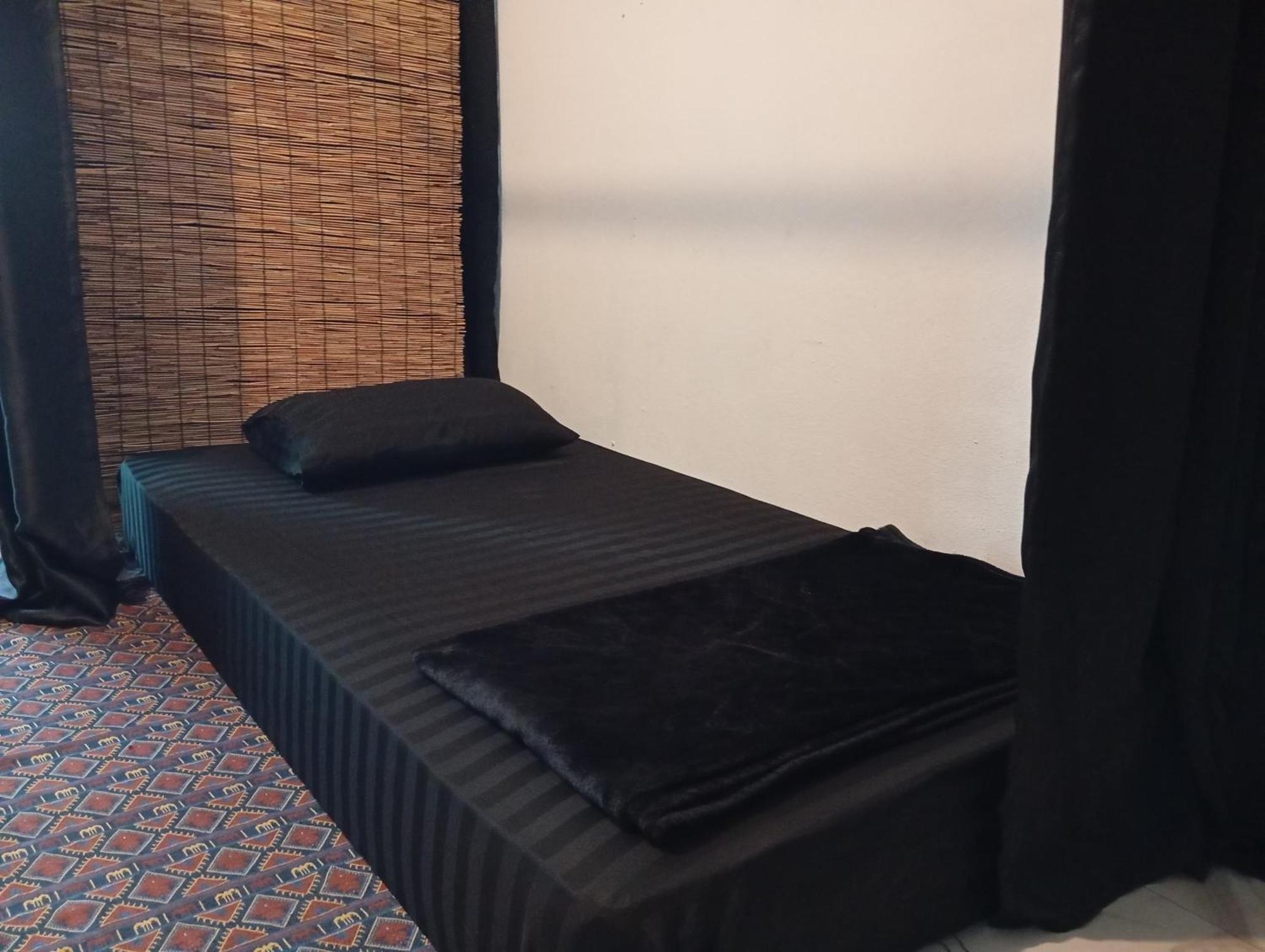 Lita Guesthouse Τσιάνγκ Μάι Εξωτερικό φωτογραφία